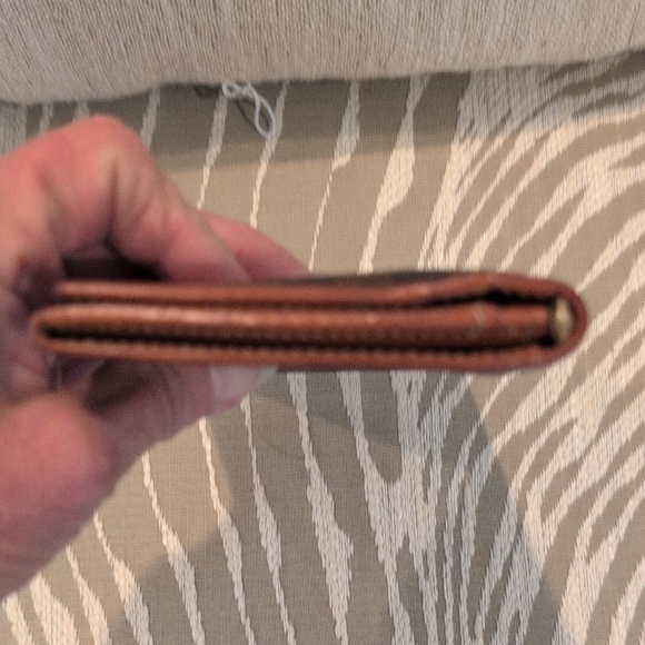 Celine Macadamia Brown Wallet Vintage - Picture 9 of 15